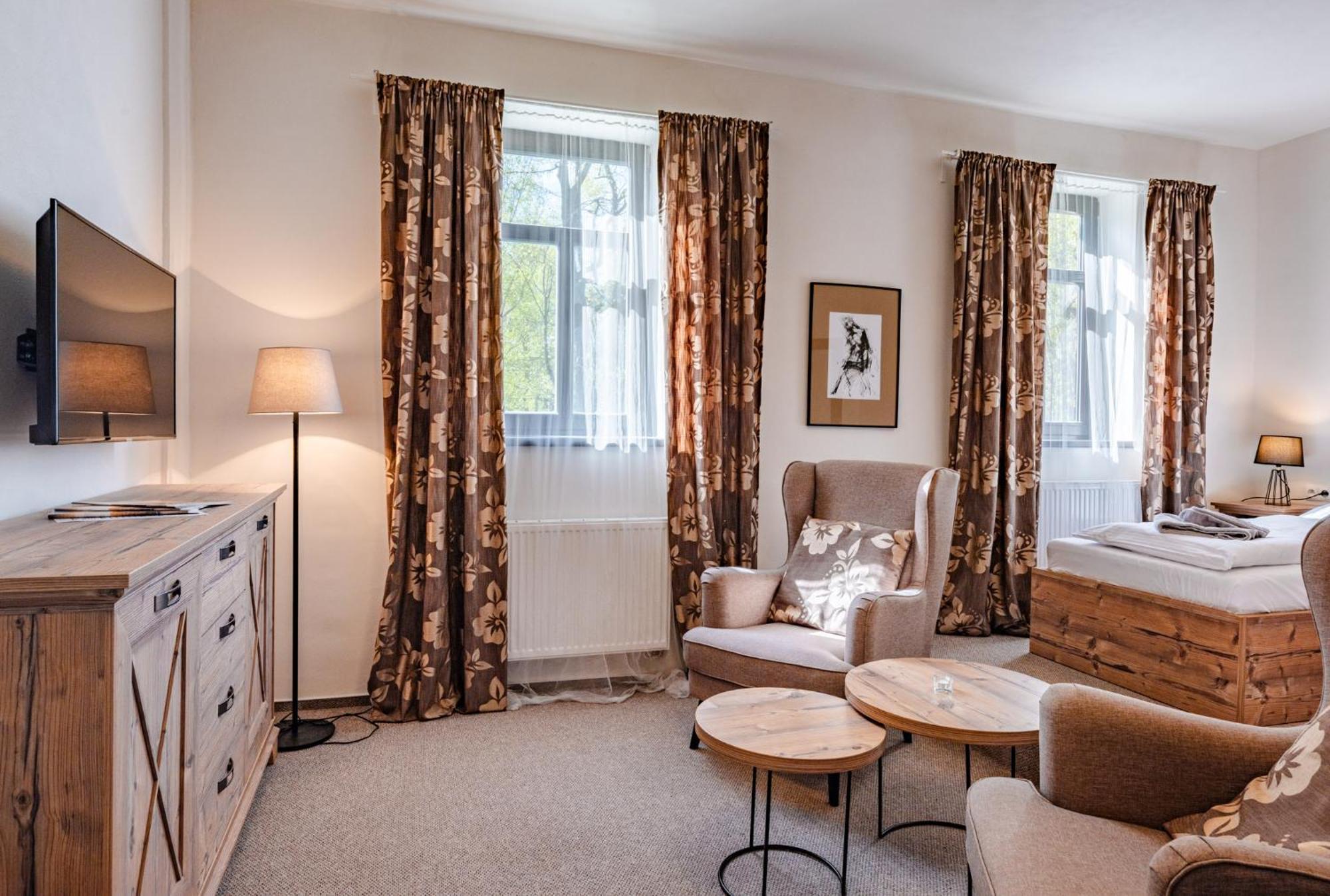 Hotel Svycarsky Dum Sneznik Room photo