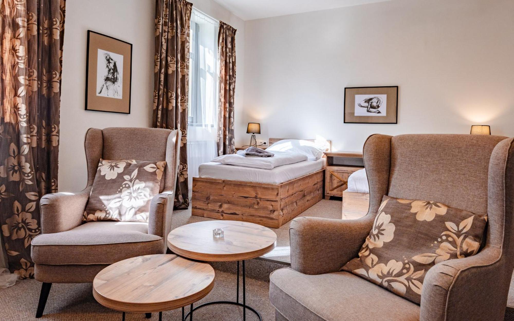 Hotel Svycarsky Dum Sneznik Room photo